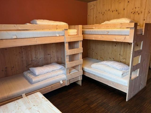 Nova Casa Spinatscha Sedrun Hostel ห้อง รูปภาพ