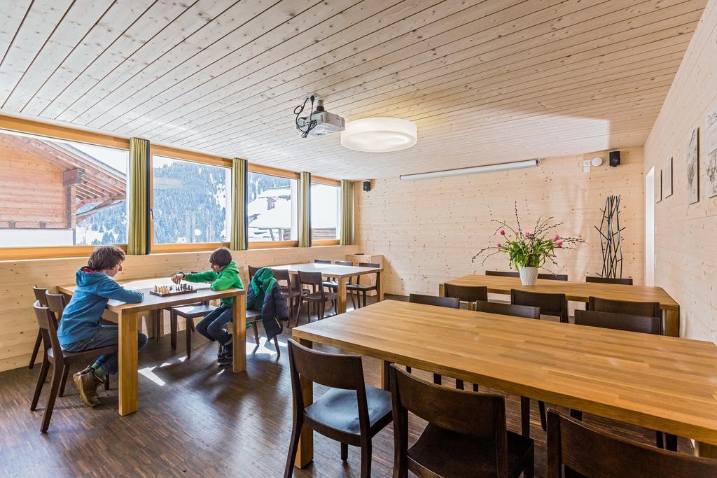Nova Casa Spinatscha Sedrun Hostel ภายนอก รูปภาพ